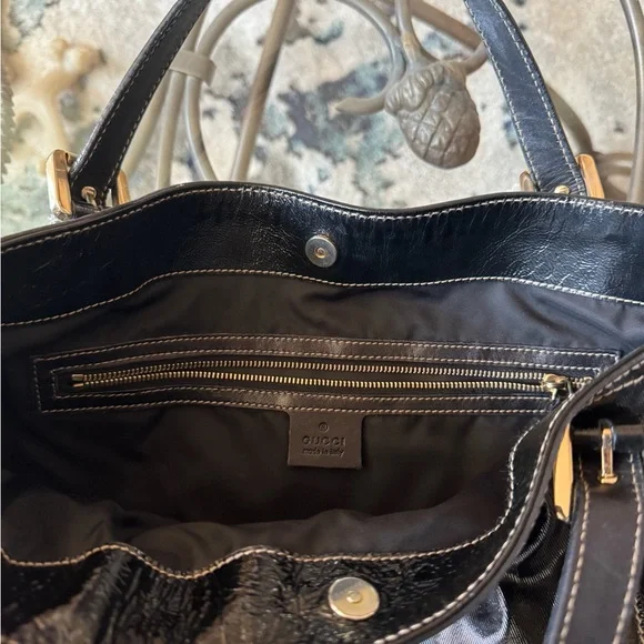 GUCCI Black Dialux Britt Hobo In EUC - Picture 9 of 13